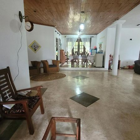 Villa Sea Sprays Hikkaduwa Exterior photo