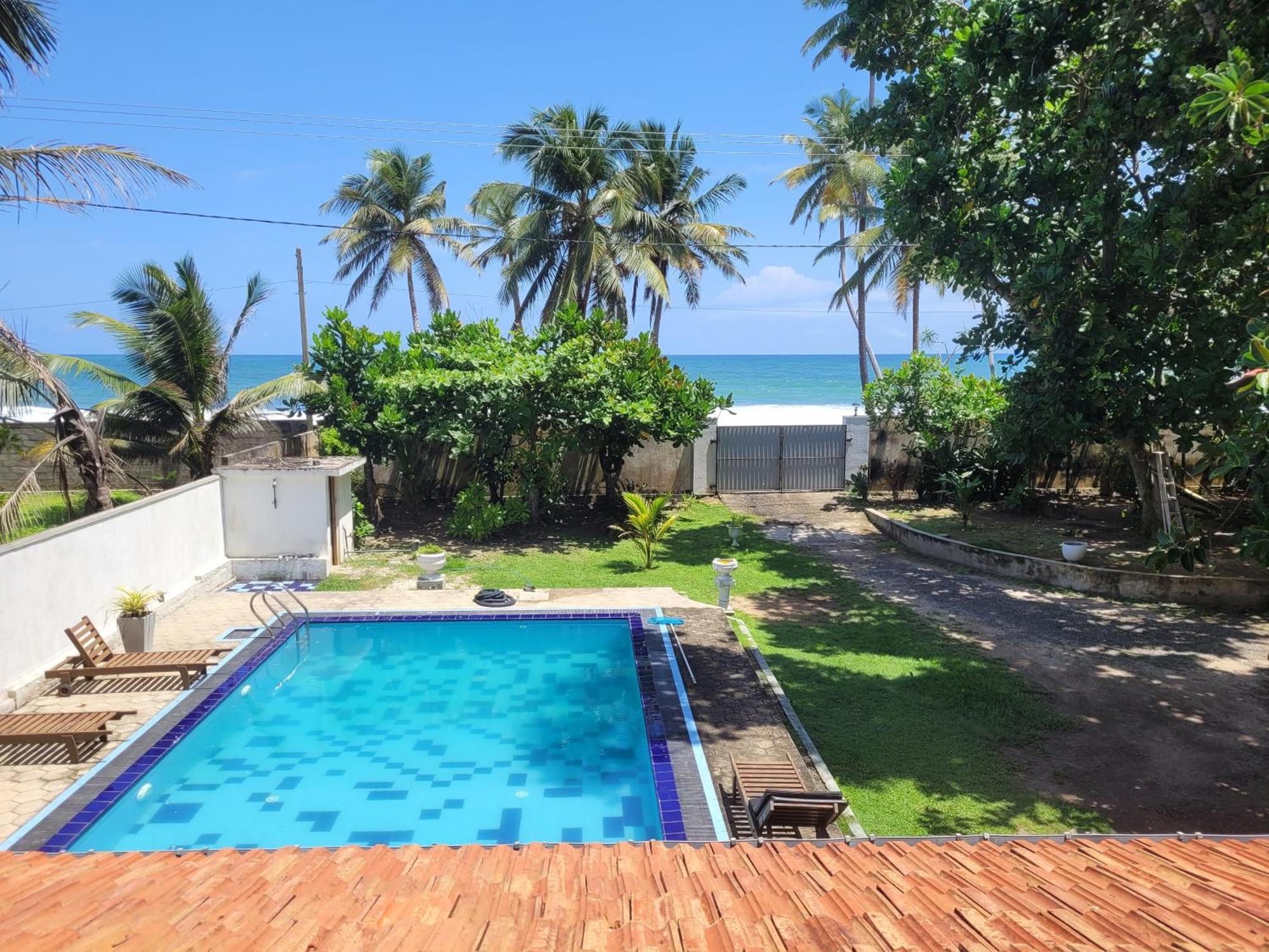 Villa Sea Sprays Hikkaduwa Exterior photo